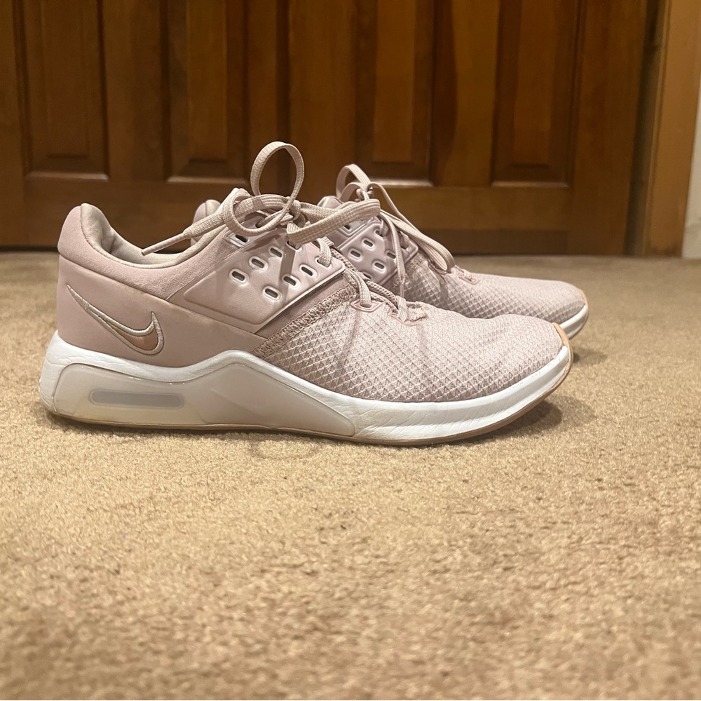 Nike Women’s Air Max Bella TR4